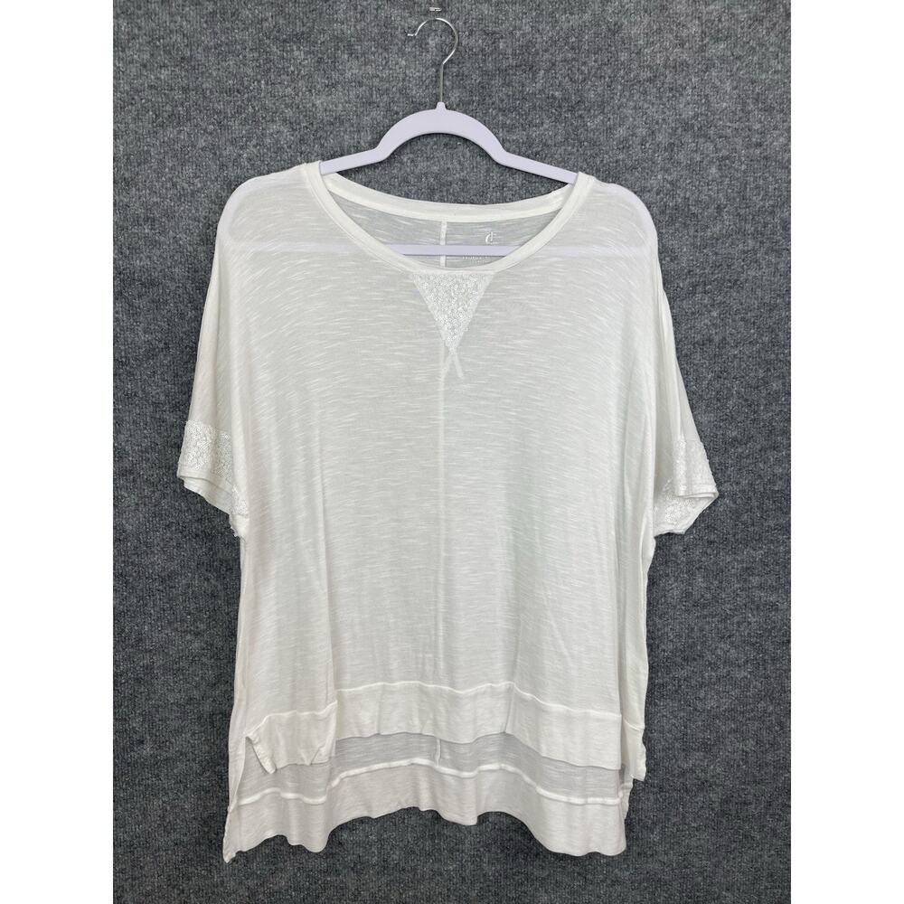 Juicy Couture Top Women's Small White‎ Short Sleeve 100% Rayon Sequ Sleeve